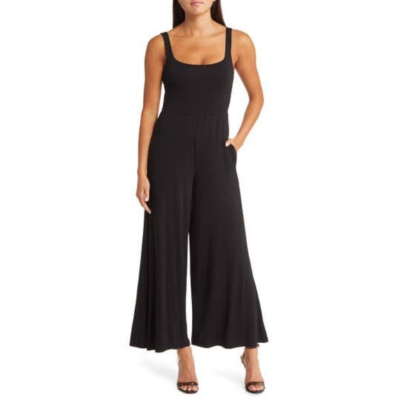 Steve Madden: Amy Square Neck Wide Leg Jumpsuit (NWOT)